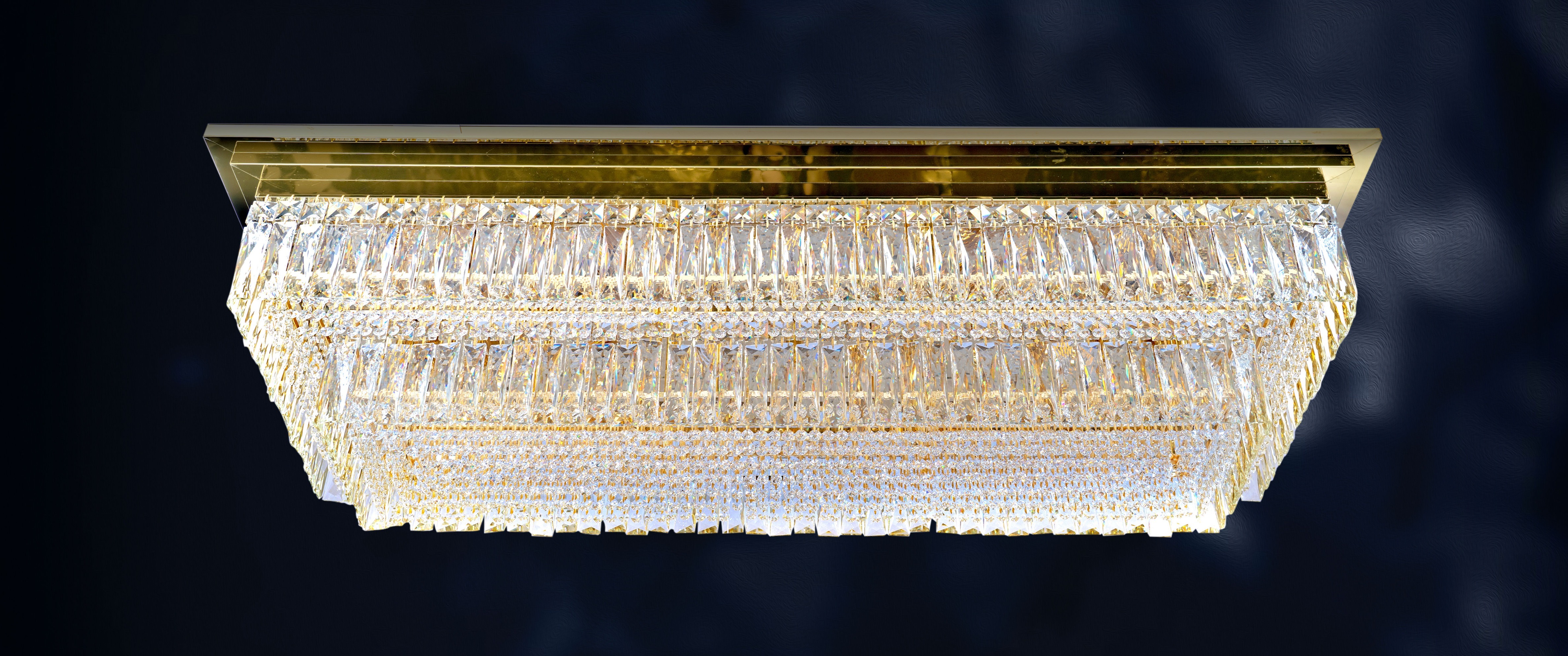 Majestica Linear Chandelier